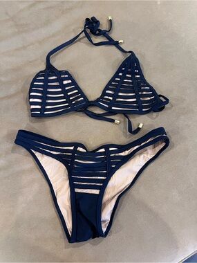 Beach Bunny black -